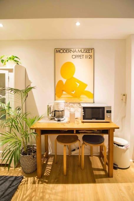 Ground Floor In In Charlottenburg Garden View