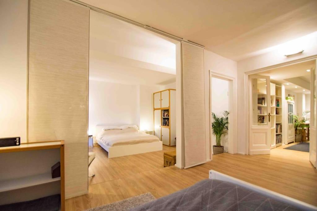 Ground Floor In In Charlottenburg Garden View Apartamento Berlim