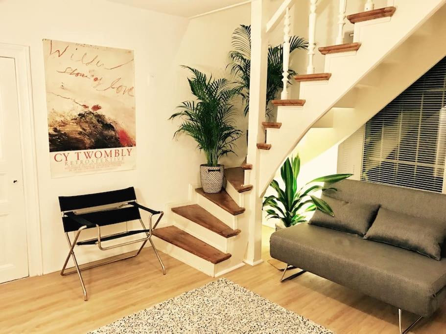 Ground Floor In In Charlottenburg Garden View Berlim