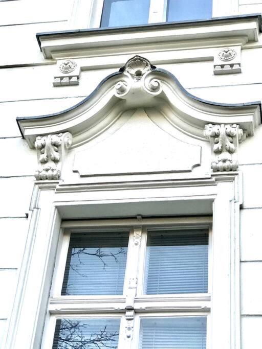 Ground Floor In In Charlottenburg Garden View Berlim